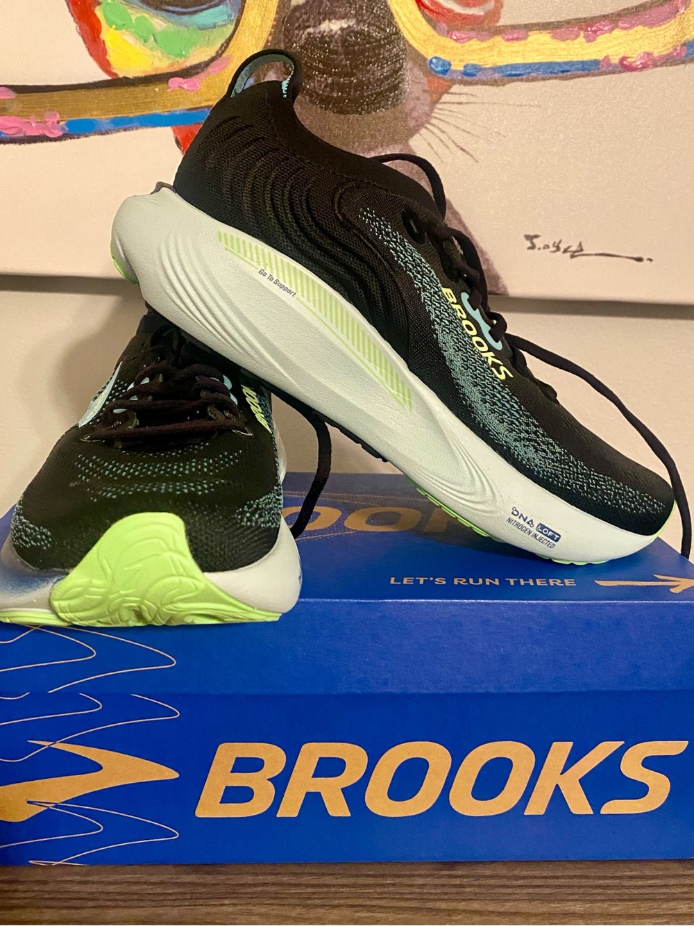 Brooks Men's Black and Neon Green Running Shoes